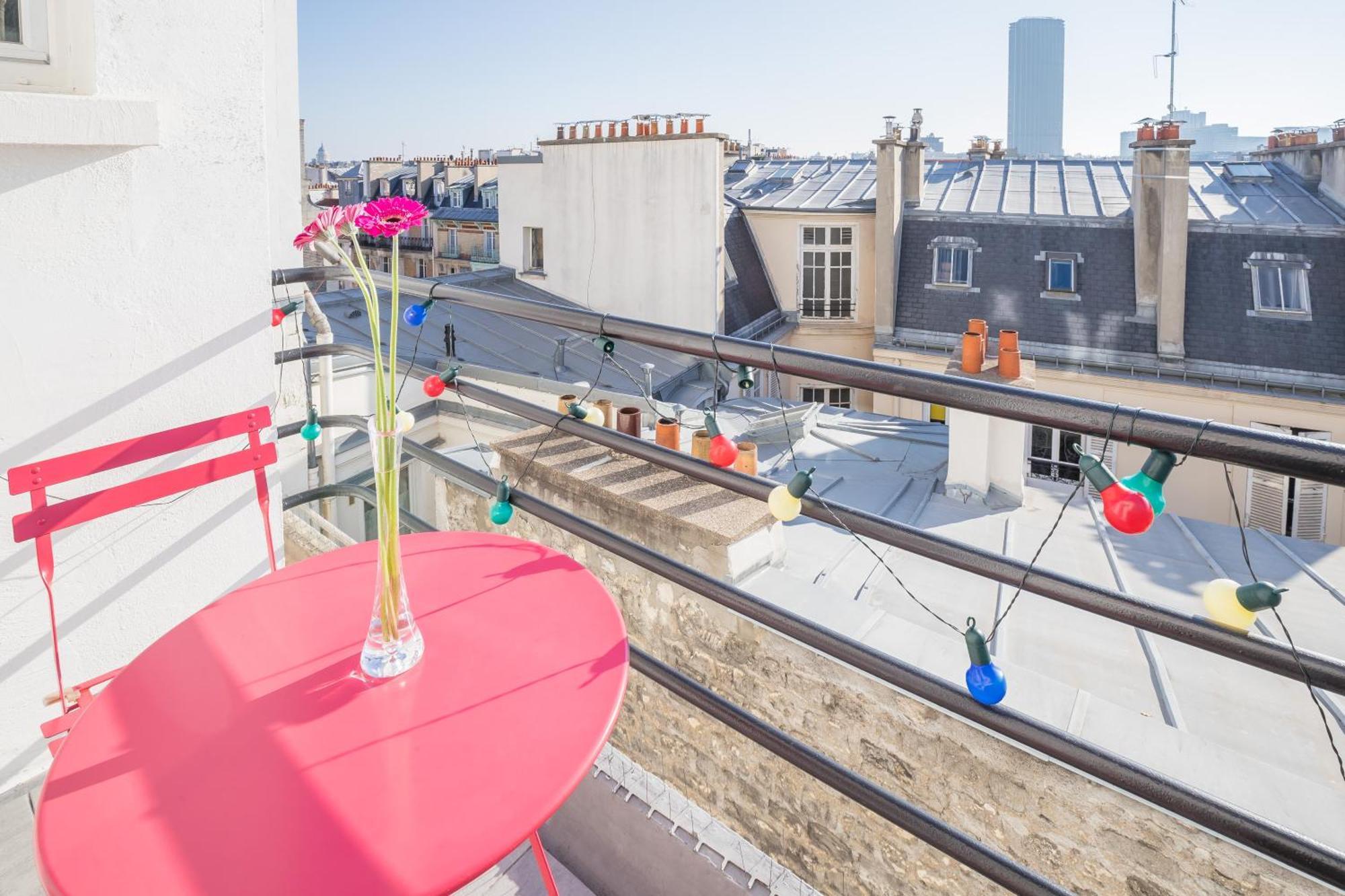 Eiffel Tower View And Terrace *